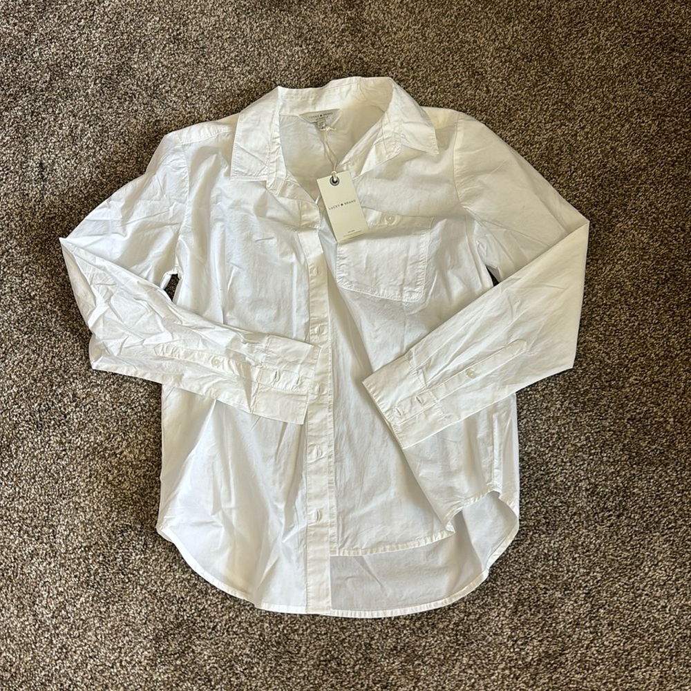 NWT - Lucky button up blouse
